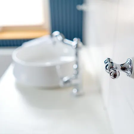 Ziegelbergsweg 公寓